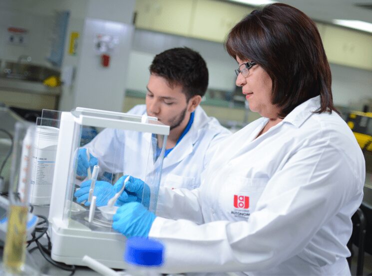 Biocompuesto cerámico para regeneración ósea