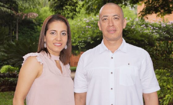Paula Garizado y Carlos Chávez, docentes de la facultad de Comunicación y Ciencias Sociales