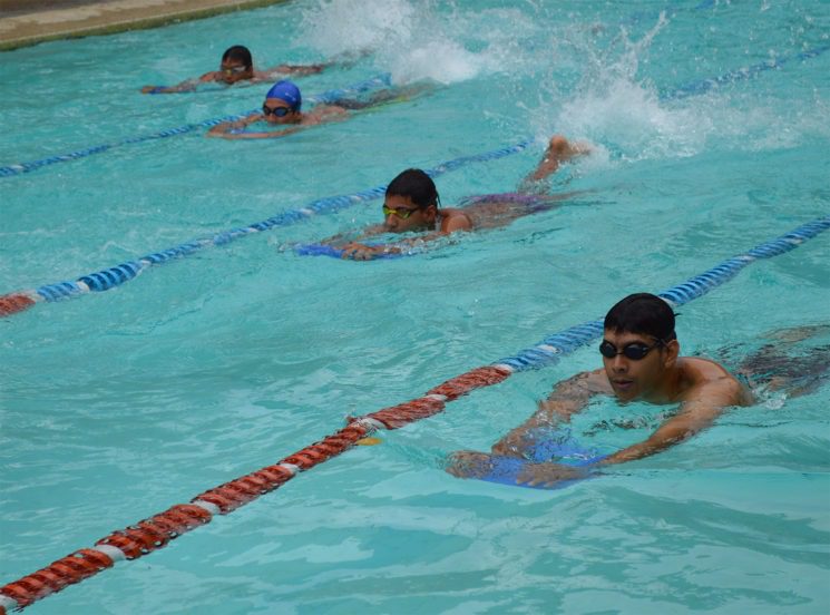 Natación