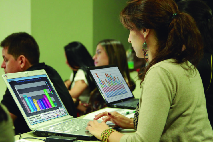 Conoce la oferta de cursos de posgrado de la Facultad de Ciencias Administrativas