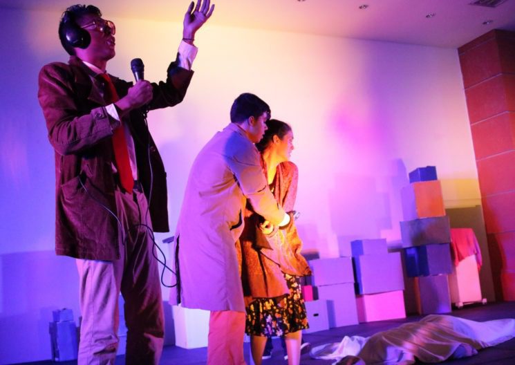 Presentación de grupo de teatro de la UAO