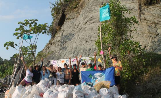 Ecopazífico, una iniciativa con 'sello UAO' para erradicar el plástico de las playas de Buenaventura