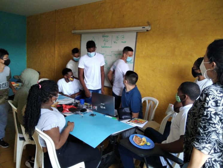 inicia-el-huerto-escuela-fundautonoma