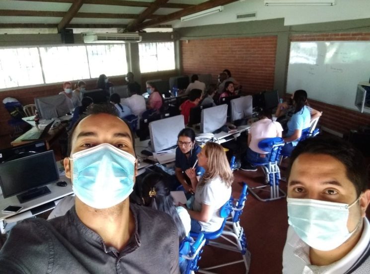Tres actividades desarrolladas en Conecta-R con Steam