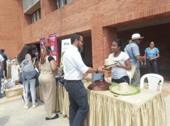 Taller Re-Make UAO