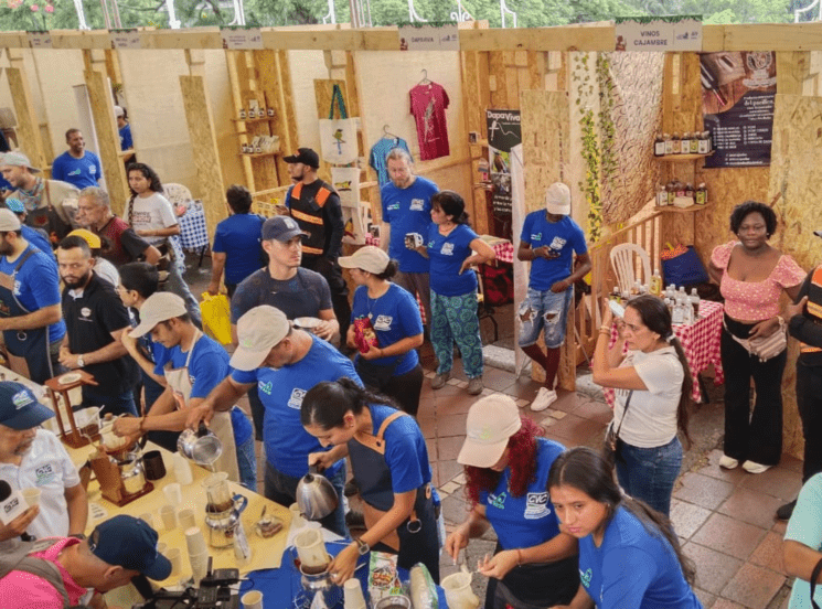 Emprendimientos UAO en la Gran Vitrina Verde de la CVC