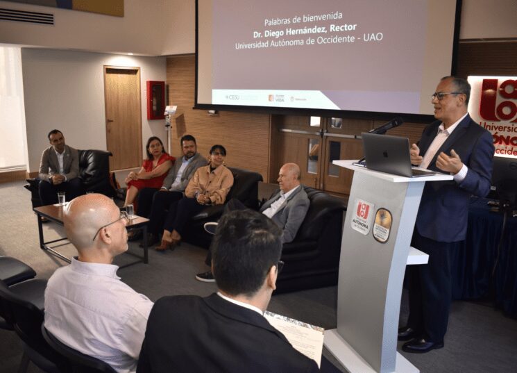 “La excelencia es lo que debe marcar la ruta de las universidades”, rector UAO