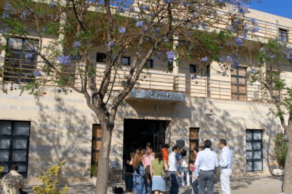 Beca del 100% para estudios de maestría en ENAE Business School