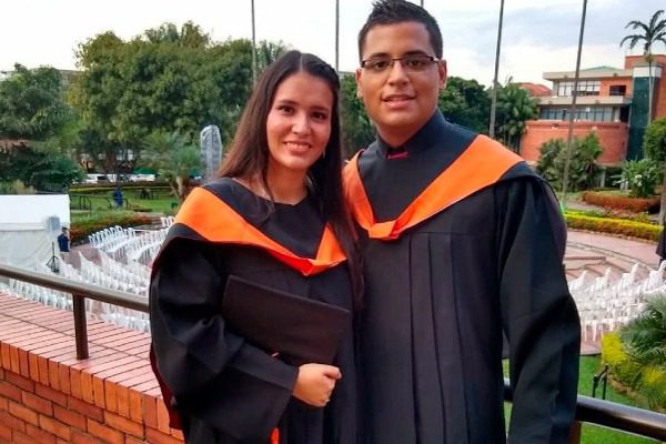 Egresada Autónoma deja huella en el DRE