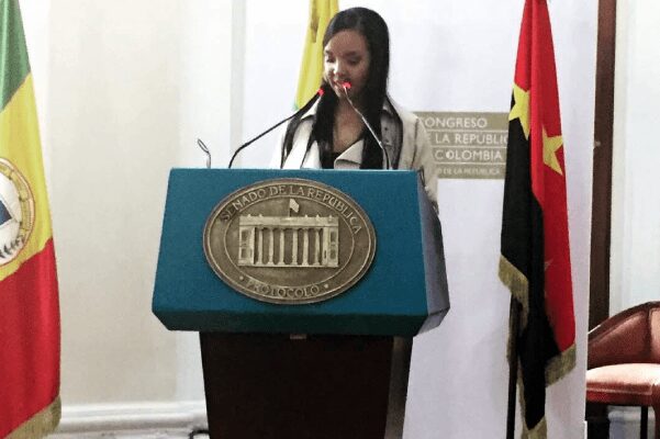 Egresada Autónoma triunfa en el Senado de la República