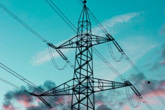 Aplica a la vacante: Ingeniero de Soluciones Eléctricas