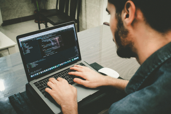 Aplica a la vacante de ingeniero de software