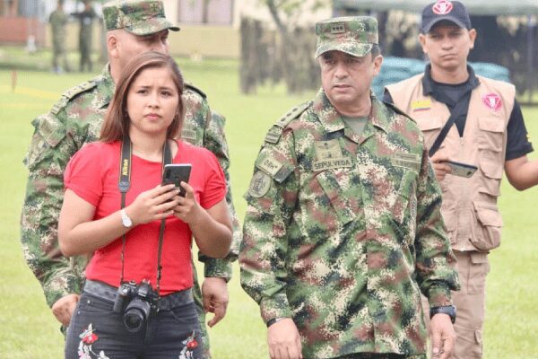 Egresada lidera procesos de Comunicación en el Ejército Nacional