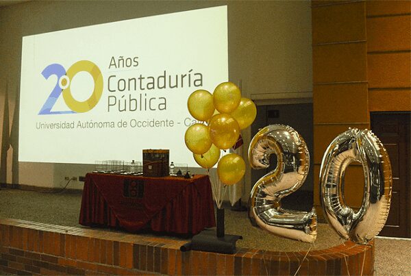 Cóctel de celebración en los 20 años de Contaduría Pública