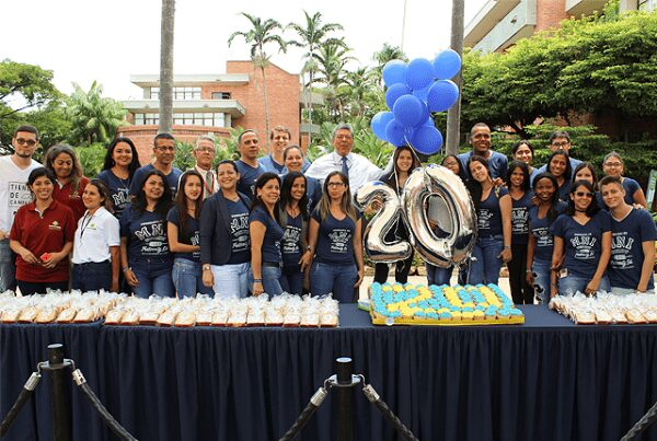 Celebración de cumpleaños para MNI