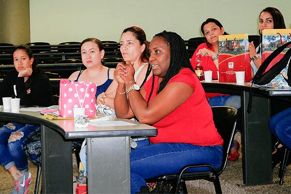 ‘Café con el Decano’ en honor al Día de la Mujer