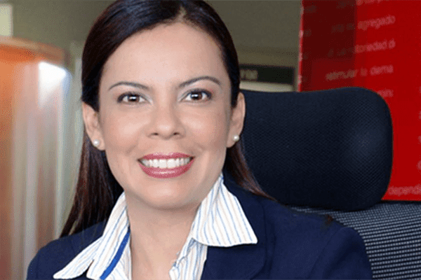 Egresada Autónoma es becaria del CREFAL