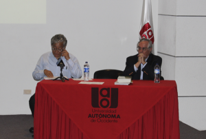 De izquierda a derecha: Fernán González S.J., investigador del Centro de Investigación y Educación Popular, CINEP.