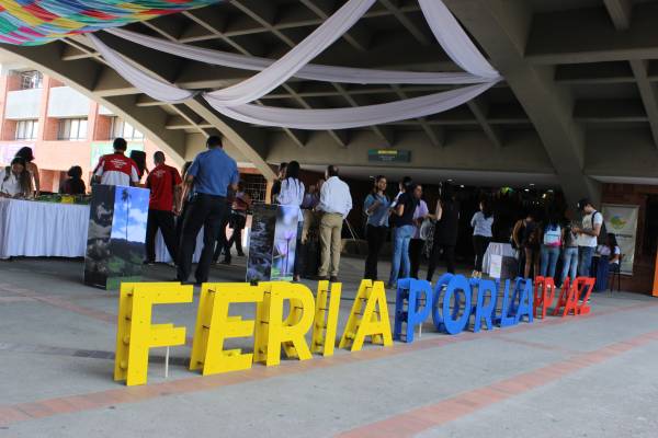 La paz estuvo de feria en la UAO, feria por la paz