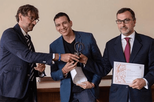 Leandro Flórez Aristizábal, un egresado con vocación en comunidad
