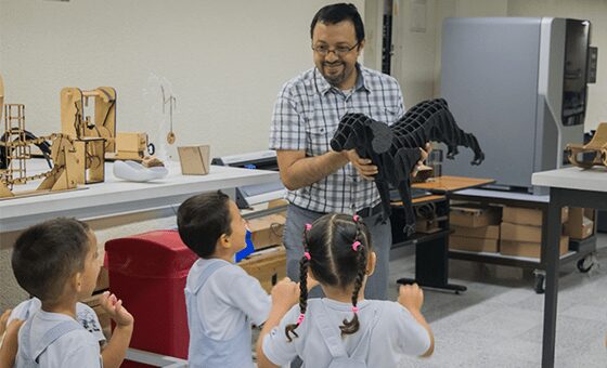 Proyecto para niños ciegos, ‘hace la diferencia’ y viajará a Alemania