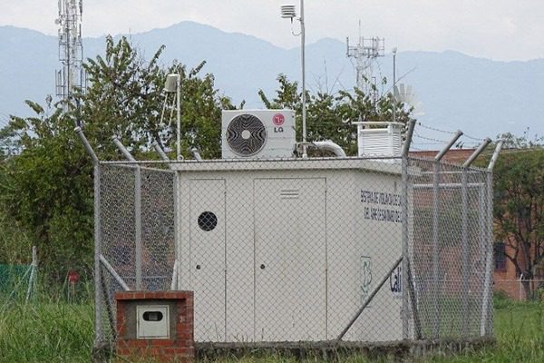 Novedosos sensores ópticos miden la calidad del aire en Vijes