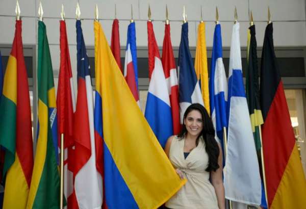 María Fernanda Villa Rodríguez, forma parte de la primera ´promoción’ de egresados del programa de Administración de Empresas Modalidad Dual de la Autónoma de Occidente
