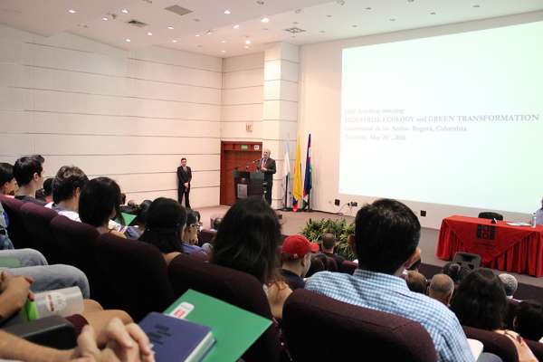 El desarrollo sostenible concierne a todas las disciplinas