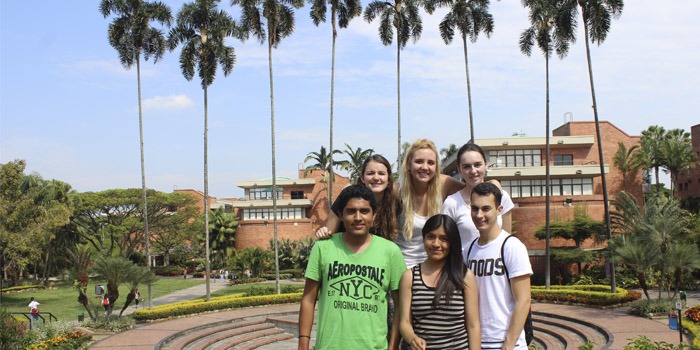 Estudiantes de Colombia y el mundo en la UAO