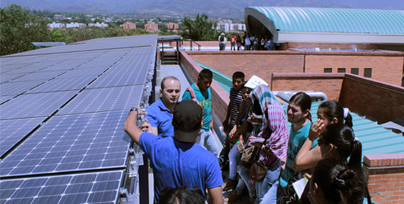 Concejo Regional Indígena del Cauca conoce el Sistema Solar Fotovoltaico de la UAO