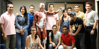 We speak english at the UAO