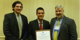 Docente de la UAO recibe premio 'Itek'