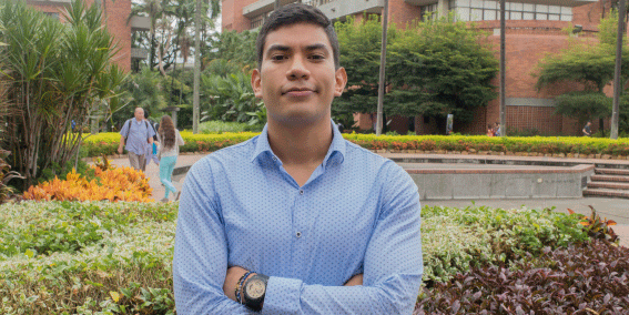 Estudiante Autómomo desarrolla plataforma web móvil