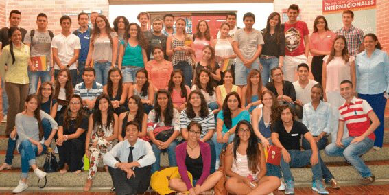 Bienvenida a los estudiantes extranjeros