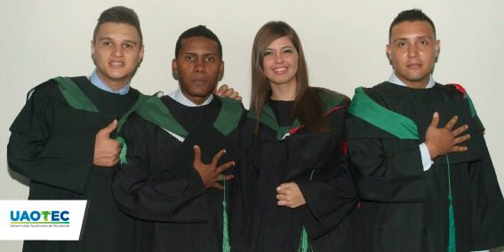Los nuevos graduandos de UAOTEC