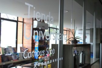Tienda Universitaria punto de recarga MIO