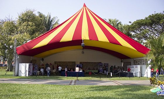 Participa en la Feria Informativa